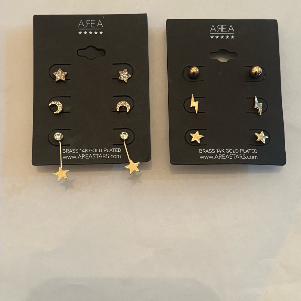 AREA Gold Earrings Set 💫